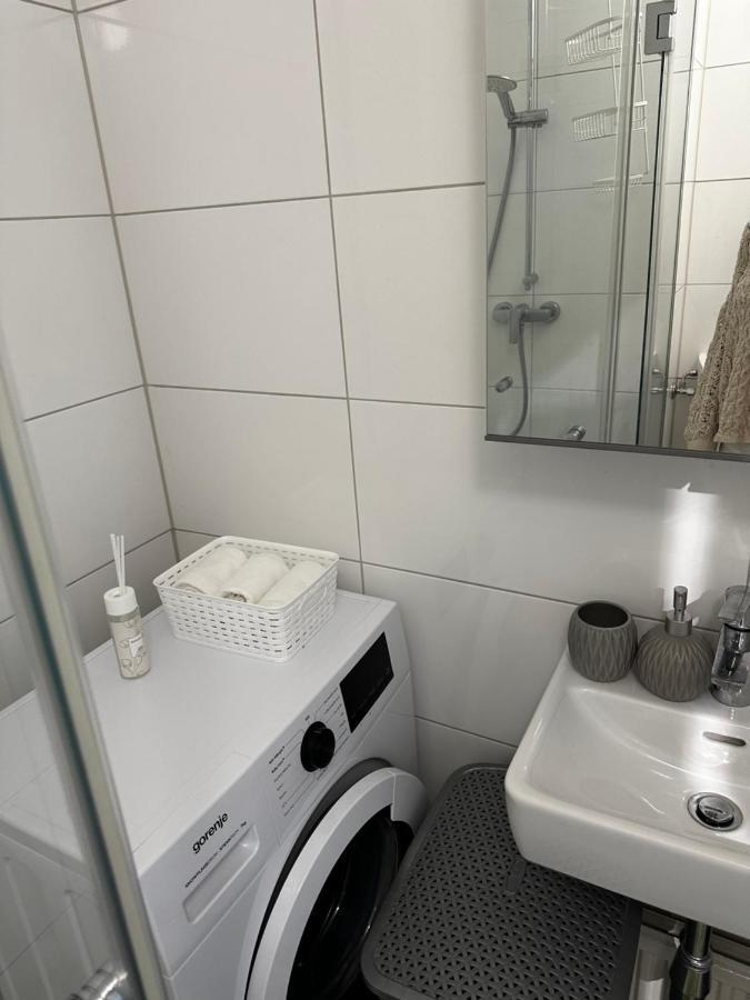 Apartment Salzburg Nord Esterno foto